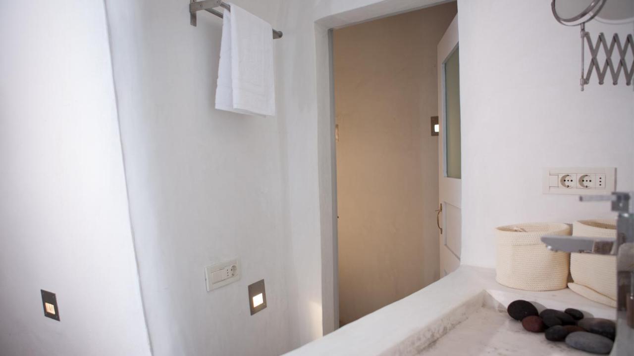 Вілла Oia, Finikia Cave House Екстер'єр фото